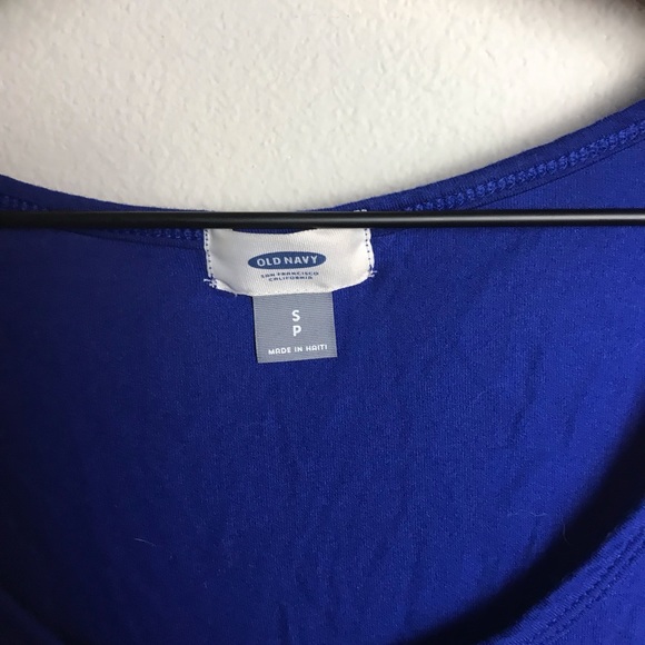 4 / $20✨Basic Tank - Picture 3 of 6